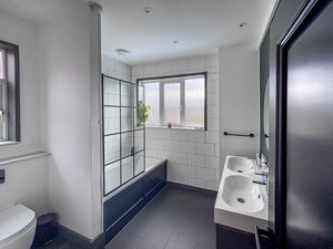 Photo 15- click for photo gallery